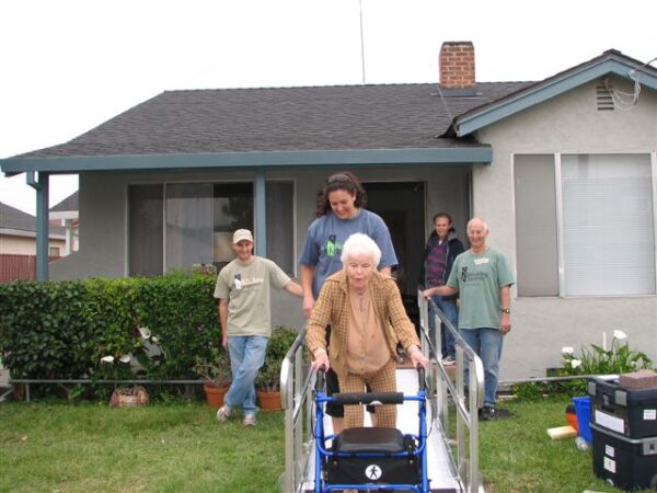 Everything You Need to Know About Aging in Place 3 Everything You Need to Know About Aging in Place 3