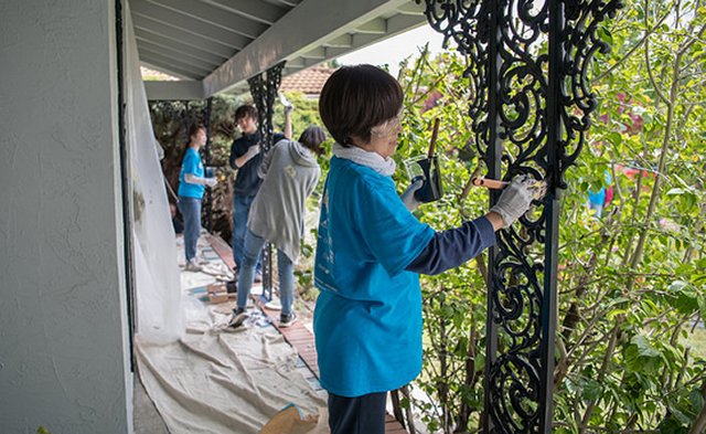 RTSV Volunteers Repairing a Home